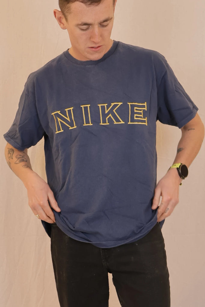 Nike T-shirt (M)